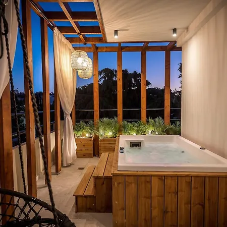 Euphoria Junior Suite With Jacuzzi By Senaon Urban Living Heraklion Zewnętrze zdjęcie