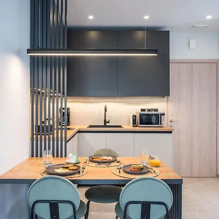 Euphoria Junior Suite With Jacuzzi By Senaon Urban Living Heraklion Zewnętrze zdjęcie