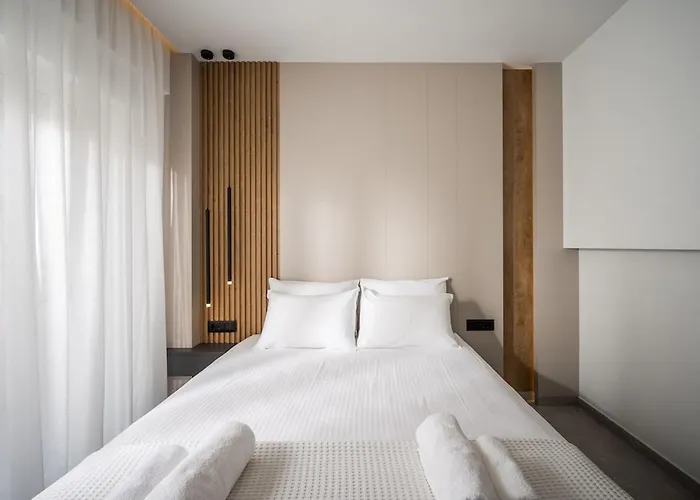 Euphoria Junior Suite With Jacuzzi By Senaon Urban Living