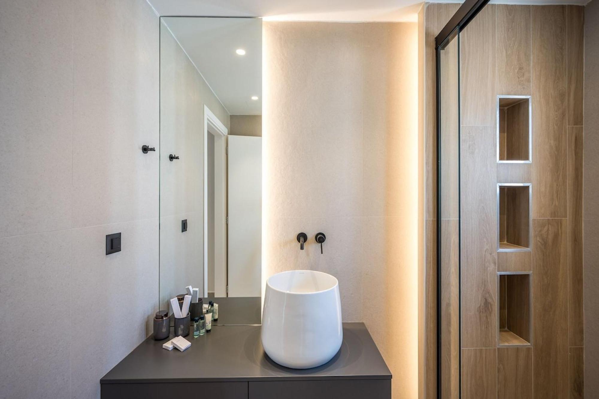 Appartement Euphoria Junior With Jacuzzi By Senaon Urban Living
